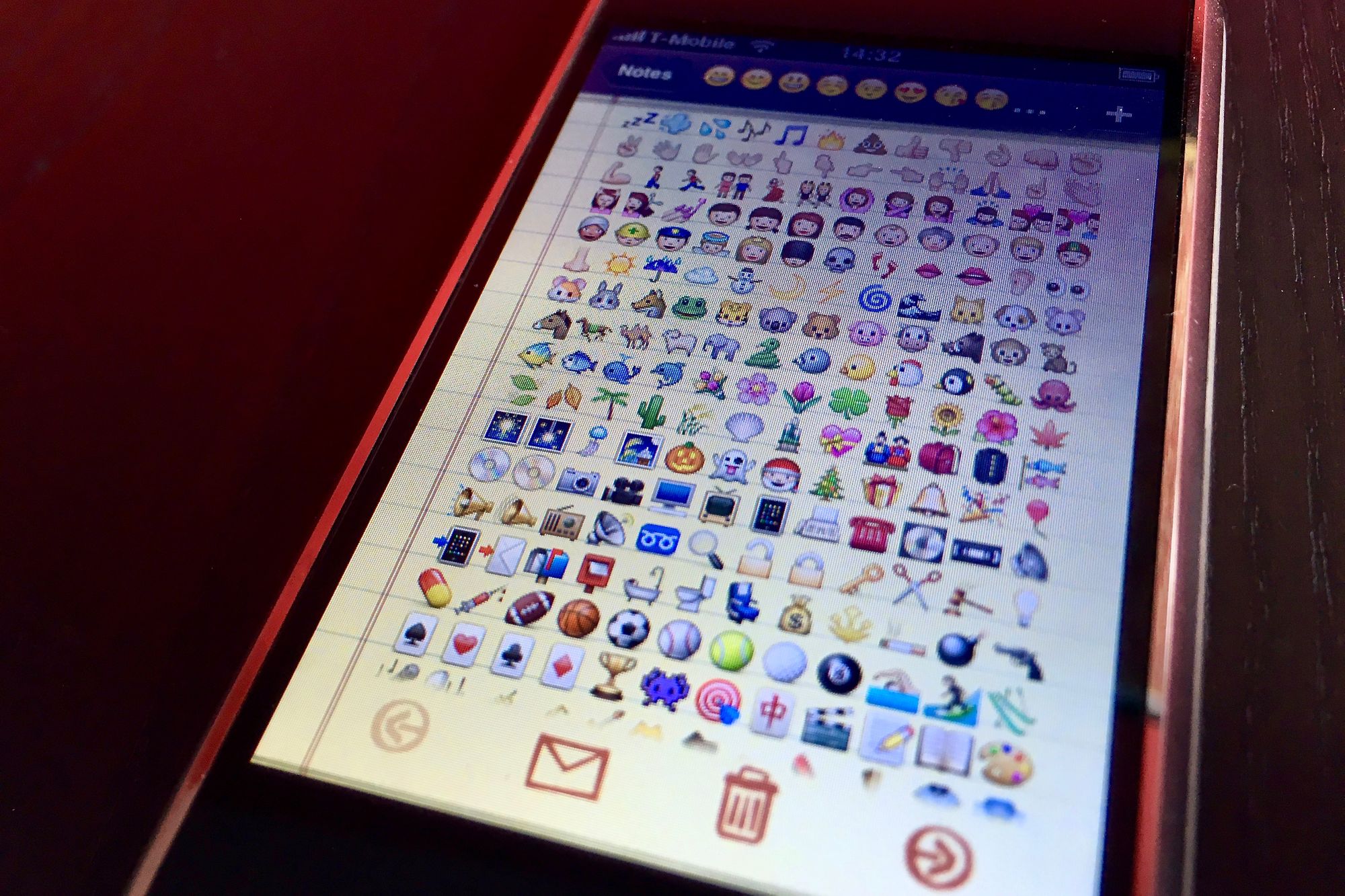 original-apple-emoji-set-iphone-os-2.2-emojipedia