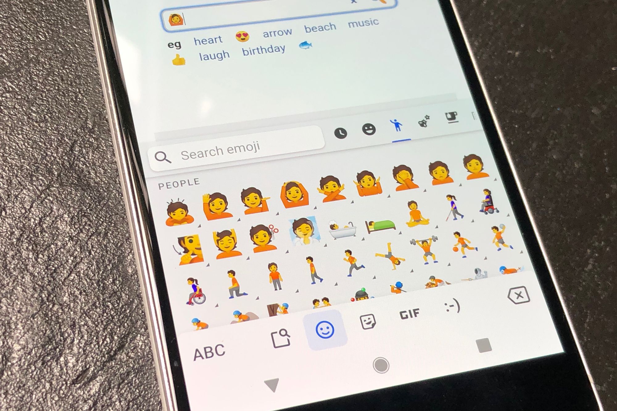 emojipedia-pixel-android-10-gender-neutral