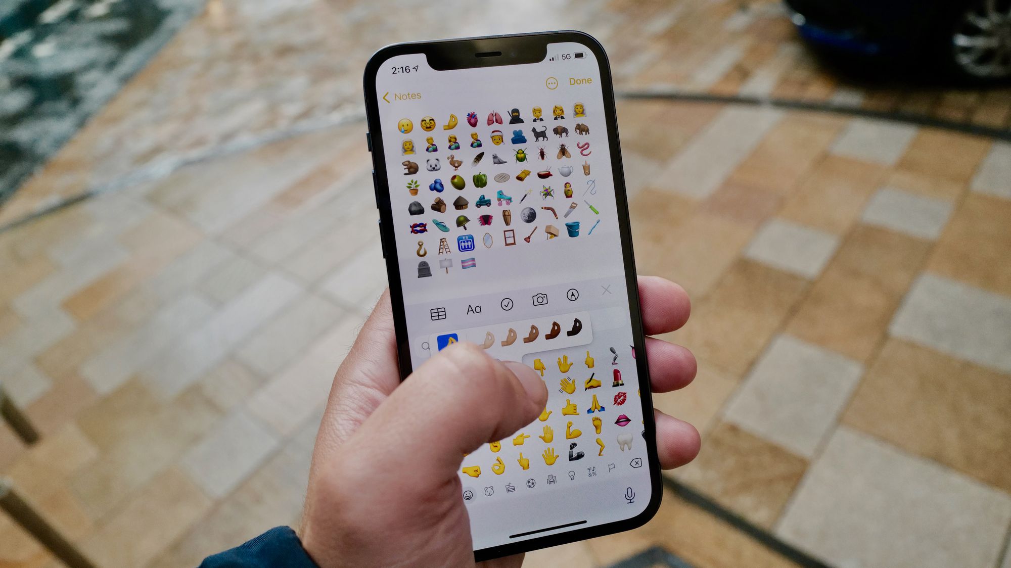 iOS 15.4 Emoji Changelog