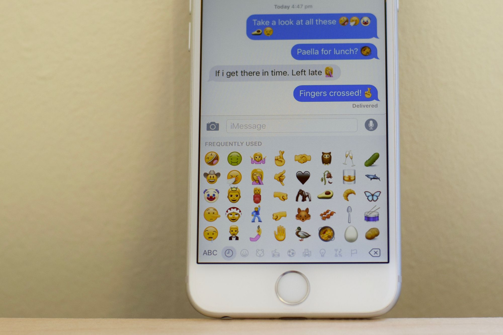 Will iOS 10 include new emojis?