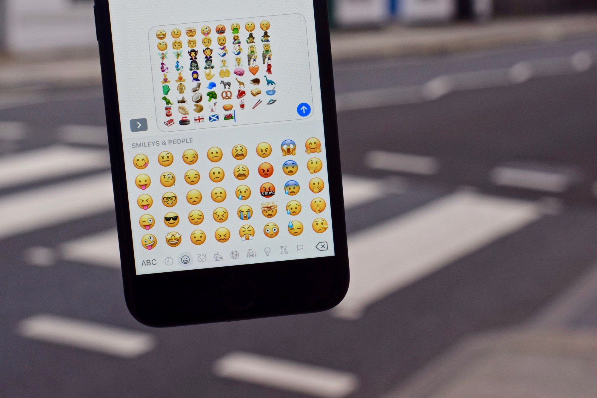 iOS 11.1 Emoji Changelog